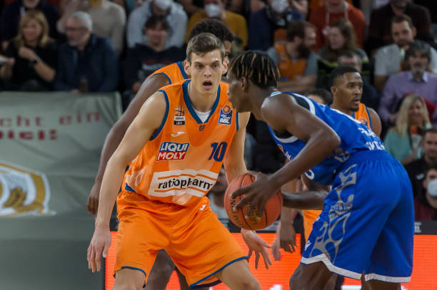 进球因有争 进球因有争