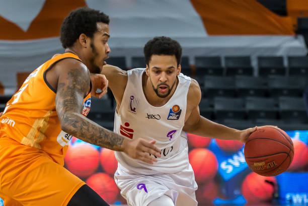 和恩昆库的 和恩昆库的